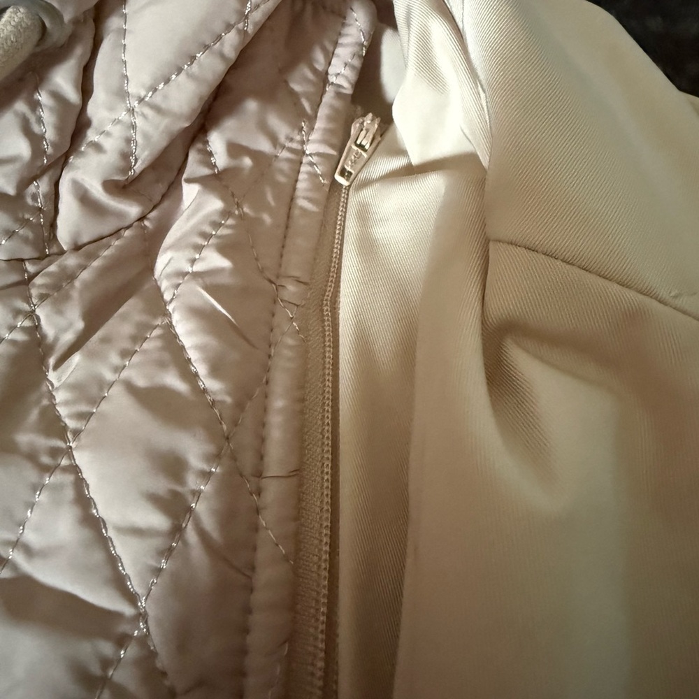 NWOT Trench Coat with Detachable Quilted Hood - Picture 4 of 4